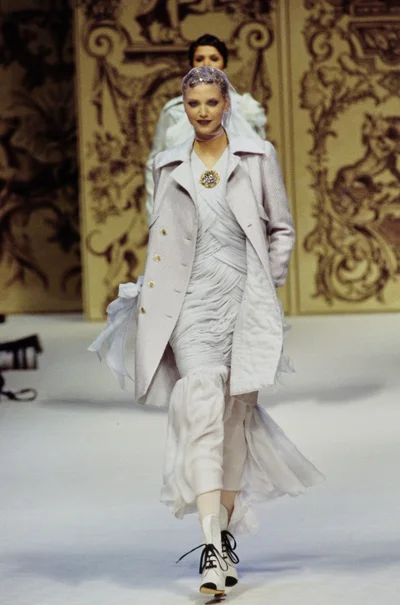 Look 60